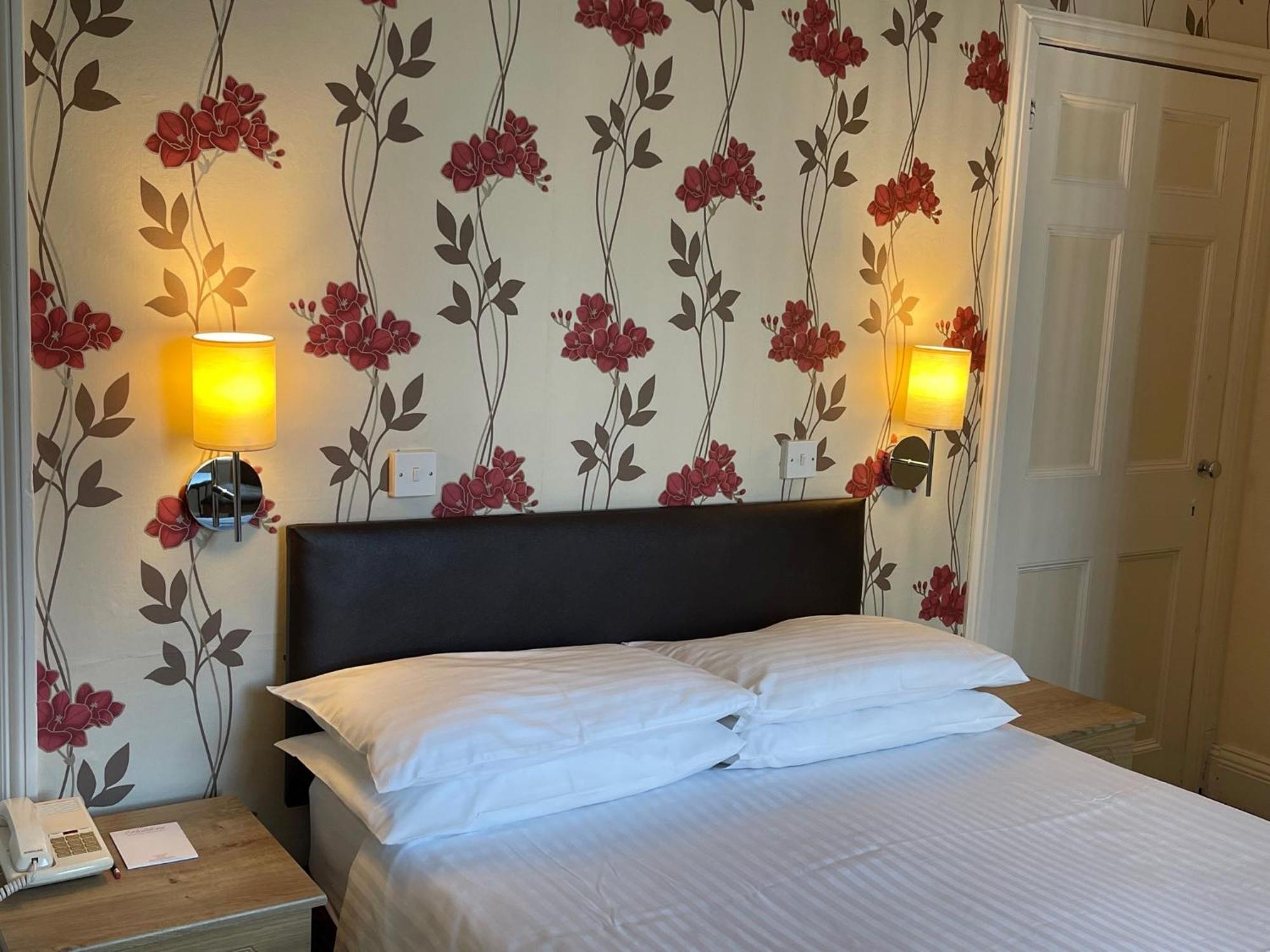 Pandora Hotel Saint Peter Port Екстер'єр фото